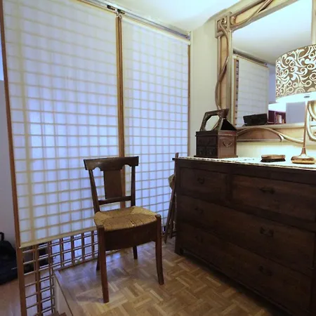 Spacious 1-bedroom - Lamarck / Sacre-coeur Apartment